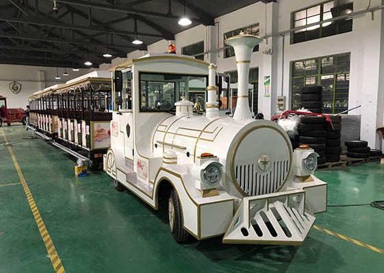 景區(qū)交通新標(biāo)桿：解碼多靈電動(dòng)觀(guān)光火車(chē)的深度定制之道